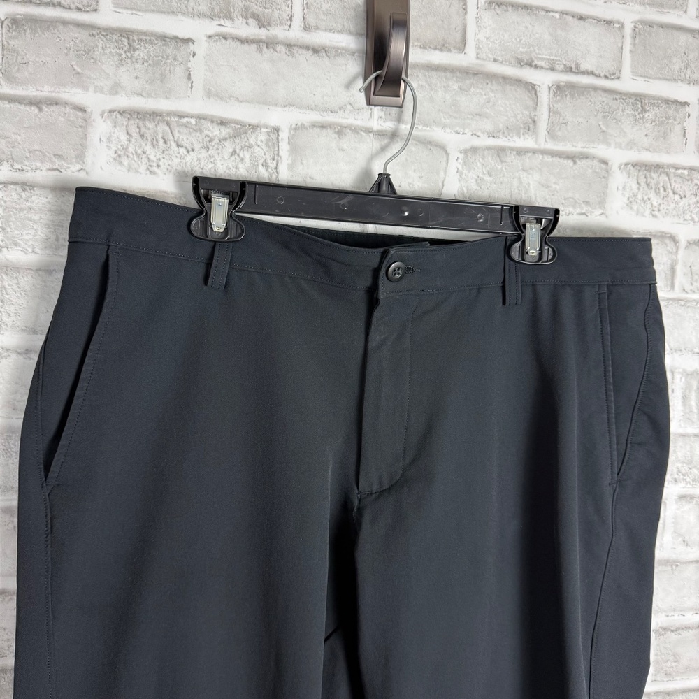 Under Armour Solid Black Regular Fit Straight Leg Performance Chino Pant 38 x 32 - Picture 2 of 10